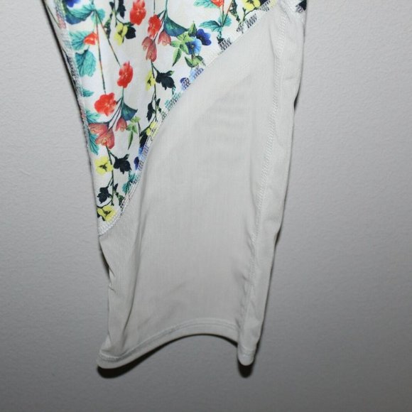 Fabletics  Zone High-Waisted Capri H10165 - Picture 5 of 12